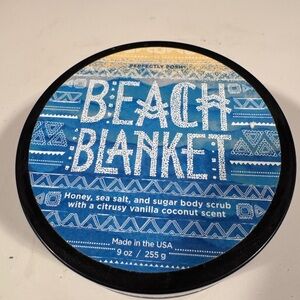 Perfectly Posh~Beach Blanket~ Sugar Scrub~New and Sealed